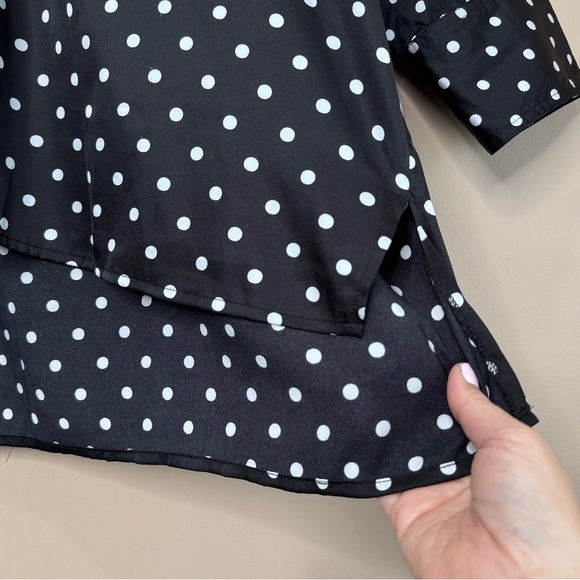Pomander Place Tuckernuck Adair
Black Polka Dot Boyfriend Button Down Top. Large - Picture 8 of 11
